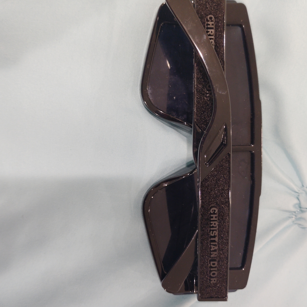 Dior Monogram Sunglasses - Picture 5 of 5